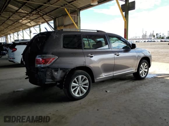 ✅ 2013 Toyota Highlander Limited • VIN: JTEDC3EH6D2018744 • Лот: 80688465. Опубликован ранее на Copart с пробегом 154 140 миль. Бесплатный доступ к архиву аукционных продаж из США и подробный отчёт об истории автомобиля на DreamBid. Изображение 3.