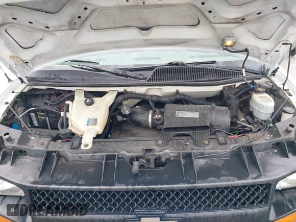 ✅ 2010 Chevrolet Express Cargo • VIN: 1GCUGADX3A1107386 • Lot: 42318466. Listed on IAAI with 242,009 mi. Free auction sales archive from the USA and detailed vehicle history report at DreamBid. Image 10.