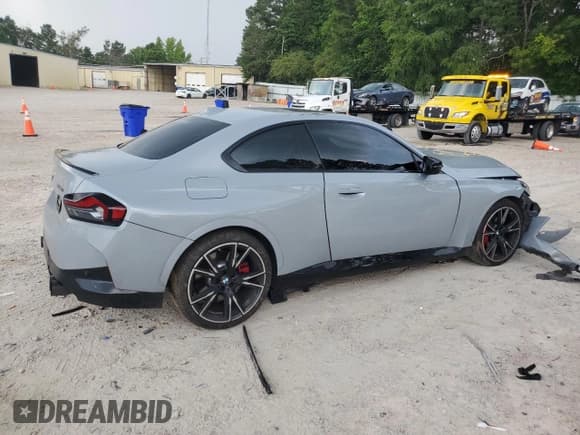 ✅ 2023 BMW 2 Series M240i xDrive • VIN: 3MW53CM0XP8D03566 • Лот: 62224895. Опубликован ранее на Copart с пробегом Не указан. Бесплатный доступ к архиву аукционных продаж из США и подробный отчёт об истории автомобиля на DreamBid. Изображение 3.