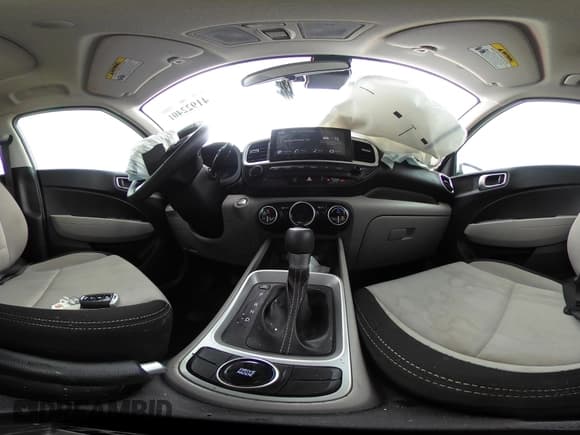 ✅ 2024 Hyundai Venue SEL • VIN: KMHRC8A3XRU311992 • Lot: 41922401. Listed on IAAI with 12,904 mi. Free auction sales archive from the USA and detailed vehicle history report at DreamBid. Image 19.