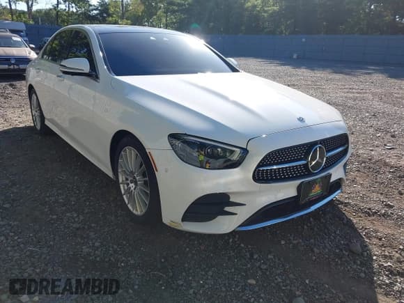 ✅ 2021 Mercedes-Benz E 350 • VIN: W1KZF8EB0MA932963 • Lot: 43086117. Wystawiony na IAAI z przebiegiem 48 139 mil. Bezpłatny archiwum sprzedaży aukcyjnych z USA i szczegółowy raport historii pojazdu na DreamBid. Zdjęcie 1.