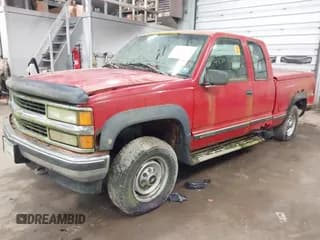 ✅ 1998 Chevrolet Silverado 2500 • VIN: 1GCGK29R7WE178053 • Lot: 42347330. Wystawiony na IAAI z przebiegiem 176 168 mil. Bezpłatny archiwum sprzedaży aukcyjnych z USA i szczegółowy raport historii pojazdu na DreamBid. Zdjęcie 2.