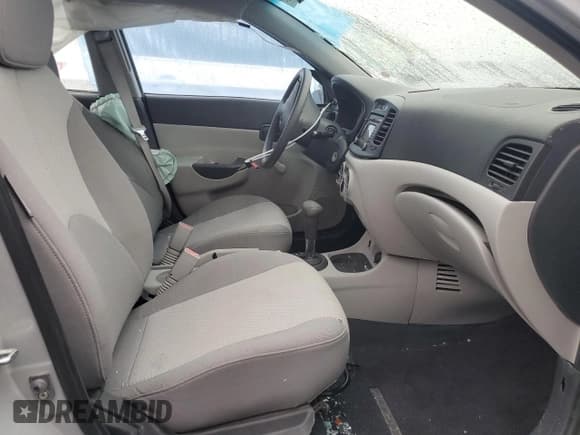 ✅ 2009 Hyundai Accent Auto GLS • VIN: KMHCM46C89U287969 • Лот: 83381744. Опубликован ранее на Copart с пробегом 71 794 миль. Бесплатный доступ к архиву аукционных продаж из США и подробный отчёт об истории автомобиля на DreamBid. Изображение 7.