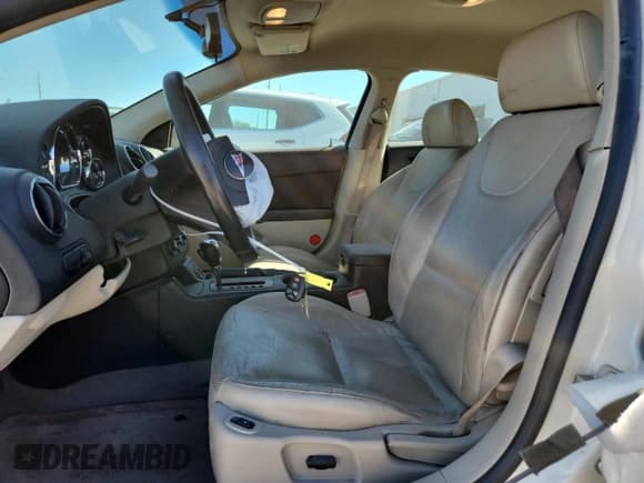 ✅ 2009 Pontiac G6 1SA • VIN: 1G2ZG57N394126302 • Lot: 90840845. Wystawiony na Copart z przebiegiem 128 133 mil. Bezpłatny archiwum sprzedaży aukcyjnych z USA i szczegółowy raport historii pojazdu na DreamBid. Zdjęcie 7.