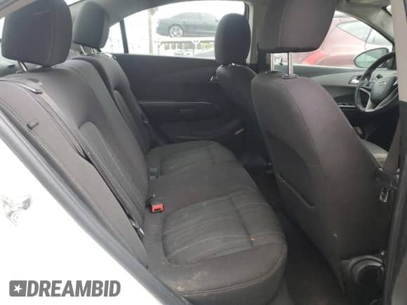 2015 Chevrolet Sonic LT с VIN 1G1JC5SH9F4195151, выставлен на аукционе Copart как лот 72985224 с пробегом 86 849 миль миль и Списание • Salvage title. История ставок и продаж доступна на DreamBid. Изображение 10.