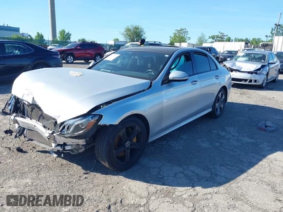 ✅ 2020 Mercedes-Benz E 350 • VIN: WDDZF8EB4LA703331 • Lot: 42297055. Listed on IAAI with Not provided. Free auction sales archive from the USA and detailed vehicle history report at DreamBid. Image 2.