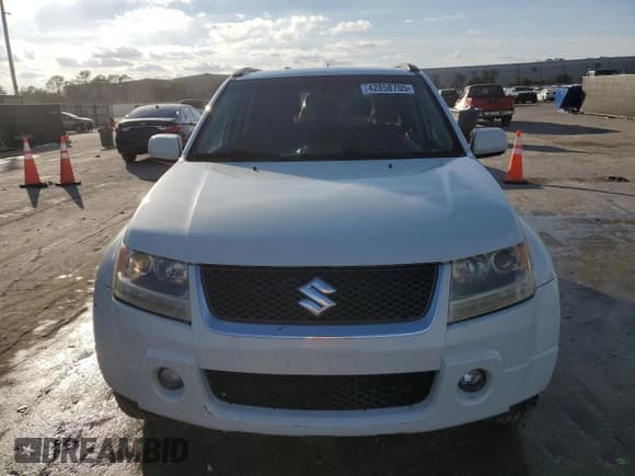 ✅ 2006 Suzuki Grand Vitara Premium • VIN: JS3TE943X64101914 • Lot: 42858705. Wystawiony na Copart z przebiegiem 235 334 mil. Bezpłatny archiwum sprzedaży aukcyjnych z USA i szczegółowy raport historii pojazdu na DreamBid. Zdjęcie 5.