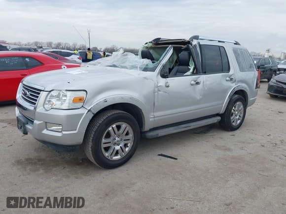 ✅ 2010 Ford Explorer Limited • VIN: 1FMEU7F89AUA84731 • Lot: 41585563. Wystawiony na IAAI z przebiegiem 142 598 mil. Bezpłatny archiwum sprzedaży aukcyjnych z USA i szczegółowy raport historii pojazdu na DreamBid. Zdjęcie 18.