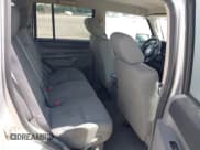 ✅ 2007 Jeep Commander Sport • VIN: 1J8HG48K67C633860 • Lot: 42670080. Wystawiony na IAAI z przebiegiem 227 412 mil. Bezpłatny archiwum sprzedaży aukcyjnych z USA i szczegółowy raport historii pojazdu na DreamBid. Zdjęcie 8.