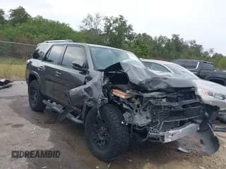 ✅ 2020 Toyota 4Runner Limited • VIN: JTEZU5JR5L5218542 • Lot: 43610485. Listed on IAAI with 70,496 mi. Free auction sales archive from the USA and detailed vehicle history report at DreamBid. Image 1.