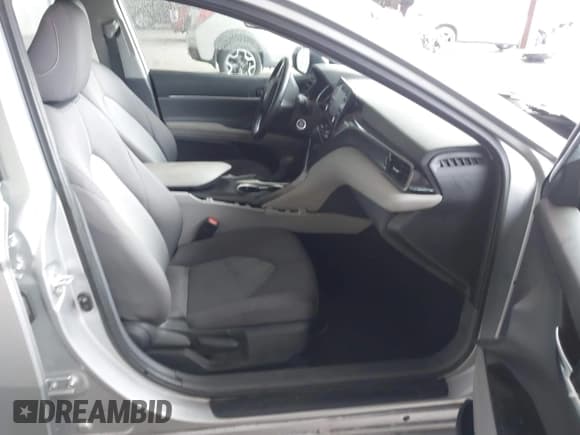 ✅ 2024 Toyota Camry LE • VIN: 4T1C11AK6RU262347 • Лот: 43635303. Опубликован ранее на IAAI с пробегом 35 081 миль. Бесплатный доступ к архиву аукционных продаж из США и подробный отчёт об истории автомобиля на DreamBid. Изображение 5.