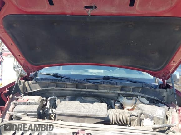 ✅ 2019 Chevrolet Silverado 1500 LT • VIN: 1GCUYDED0KZ156731 • Lot: 43013452. Wystawiony na IAAI z przebiegiem 61 357 mil. Bezpłatny archiwum sprzedaży aukcyjnych z USA i szczegółowy raport historii pojazdu na DreamBid. Zdjęcie 10.