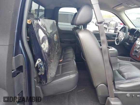 2009 Chevrolet Silverado 1500 LTZ z VIN 1GCEK39J19Z227509, wystawiony jako IAAI lot #43339769 z przebiegiem 98 235 mil mil oraz . Historia ofert i sprzedaży dostępna na DreamBid. Obrazek 8.