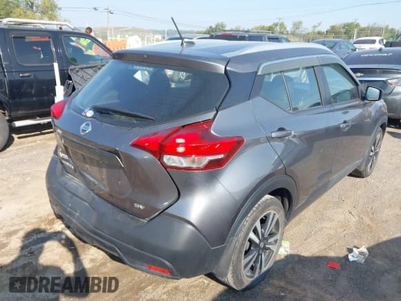 ✅ 2019 Nissan Kicks SV • VIN: 3N1CP5CU5KL470490 • Lot: 43234707. Listed on IAAI with 61,092 mi. Free auction sales archive from the USA and detailed vehicle history report at DreamBid. Image 17.