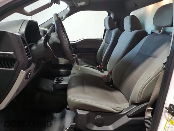 ✅ 2017 Ford F-150 XL • VIN: 1FTMF1C89HKE53377 • Lot: 56395065. Listed on Copart with 181,553 mi. Free auction sales archive from the USA and detailed vehicle history report at DreamBid. Image 7.