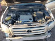 ✅ 2004 Toyota Highlander • VIN: JTEEP21A040052072 • Lot: 43853717. Wystawiony na IAAI z przebiegiem 201 784 mil. Bezpłatny archiwum sprzedaży aukcyjnych z USA i szczegółowy raport historii pojazdu na DreamBid. Zdjęcie 10.