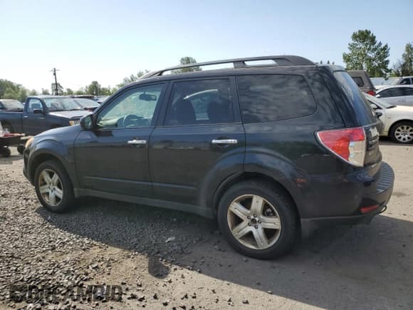 ✅ 2010 Subaru Forester X Limited • VIN: JF2SH6DC1AH795640 • Lot: 55687685. Listed on Copart with 185,770 mi. Free auction sales archive from the USA and detailed vehicle history report at DreamBid. Image 2.