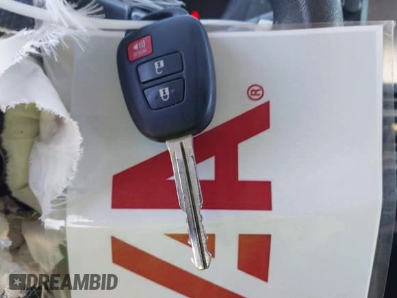 ✅ 2014 Scion xD • VIN: JTKKUPB41E1042144 • Lot: 43443571. Wystawiony na IAAI z przebiegiem 177 160 mil. Bezpłatny archiwum sprzedaży aukcyjnych z USA i szczegółowy raport historii pojazdu na DreamBid. Zdjęcie 11.