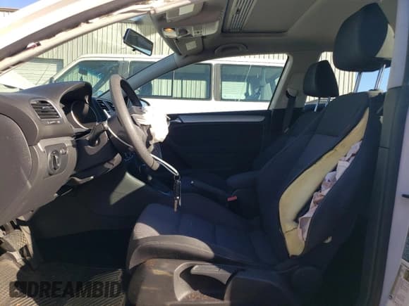 ✅ 2012 Volkswagen Golf • VIN: WVWBB7AJ6CW103640 • Lot: 84014335. Listed on Copart with 133,625 mi. Free auction sales archive from the USA and detailed vehicle history report at DreamBid. Image 7.