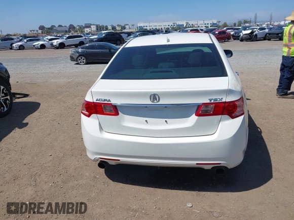 ✅ 2011 Acura TSX • VIN: JH4CU2F64BC000236 • Lot: 42157978. Listed on IAAI with 127,245 mi. Free auction sales archive from the USA and detailed vehicle history report at DreamBid. Image 16.