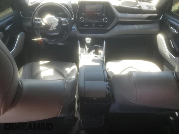 ✅ 2021 Toyota Highlander Hybrid XLE • VIN: 5TDHARAH4MS504532 • Лот: 71889945. Опубликован ранее на Copart с пробегом 81 558 миль. Бесплатный доступ к архиву аукционных продаж из США и подробный отчёт об истории автомобиля на DreamBid. Изображение 8.