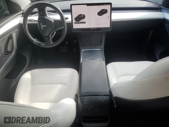 ✅ 2024 Tesla Model Y Long Range • VIN: 7SAYGAEE3RF011102 • Лот: 82683615. Опубликован ранее на Copart с пробегом 32 478 миль. Бесплатный доступ к архиву аукционных продаж из США и подробный отчёт об истории автомобиля на DreamBid. Изображение 8.