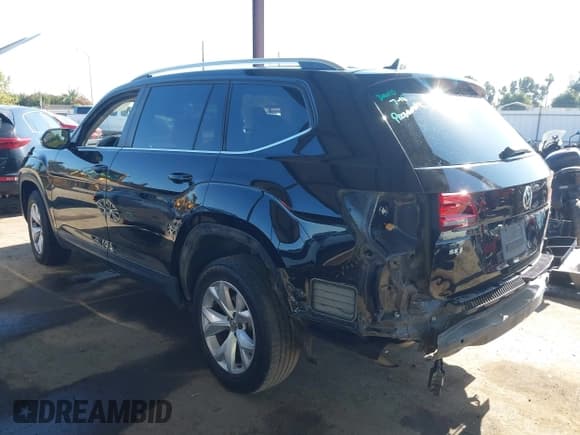 ✅ 2018 Volkswagen Atlas SE • VIN: 1V2DP2CA2JC599317 • Lot: 42820256. Listed on IAAI with 191,781 mi. Free auction sales archive from the USA and detailed vehicle history report at DreamBid. Image 3.