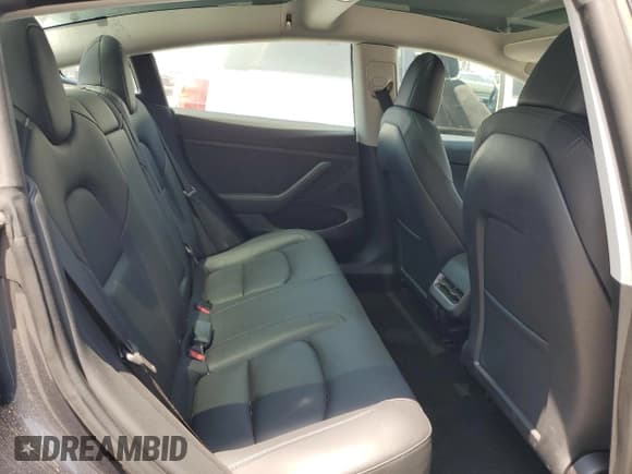 ✅ 2023 Tesla Model 3 • VIN: 5YJ3E1EA8PF431008 • Lot: 58307755. Wystawiony na Copart z przebiegiem 19 585 mil. Bezpłatny archiwum sprzedaży aukcyjnych z USA i szczegółowy raport historii pojazdu na DreamBid. Zdjęcie 10.