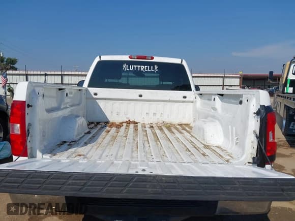 ✅ 2008 Chevrolet Silverado 1500 Work Truck • VIN: 1GCEC14X48Z219934 • Lot: 43189039. Wystawiony na IAAI z przebiegiem 151 953 mil. Bezpłatny archiwum sprzedaży aukcyjnych z USA i szczegółowy raport historii pojazdu na DreamBid. Zdjęcie 18.