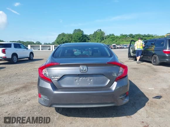 ✅ 2016 Honda Civic EX • VIN: 2HGFC2F73GH576674 • Lot: 42716872. Listed on IAAI with 117,667 mi. Free auction sales archive from the USA and detailed vehicle history report at DreamBid. Image 16.