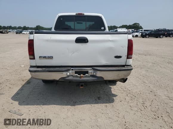 ✅ 2005 Ford F-250 XL • VIN: 1FTSW20515EB57142 • Lot: 58570665. Listed on Copart with 6,718 mi. Free auction sales archive from the USA and detailed vehicle history report at DreamBid. Image 6.