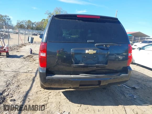 ✅ 2013 Chevrolet Tahoe Commercial • VIN: 1GNLC2E05DR266048 • Lot: 40848505. Wystawiony na IAAI z przebiegiem 95 459 mil. Bezpłatny archiwum sprzedaży aukcyjnych z USA i szczegółowy raport historii pojazdu na DreamBid. Zdjęcie 16.