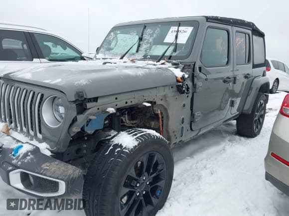 ✅ 2023 Jeep Wrangler Sahara • VIN: 1C4JJXP65PW627482 • Lot: 43838266. Wystawiony na IAAI z przebiegiem 53 971 mil. Bezpłatny archiwum sprzedaży aukcyjnych z USA i szczegółowy raport historii pojazdu na DreamBid. Zdjęcie 6.