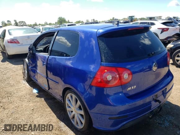 ✅ 2008 Volkswagen R32 • VIN: WVWKC71K88W057273 • Lot: 61736764. Listed on Copart with 194,003 mi. Free auction sales archive from the USA and detailed vehicle history report at DreamBid. Image 2.