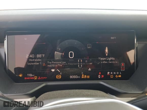 ✅ 2024 GMC Acadia FWD Denali • VIN: 1GKENLKS7RJ166213 • Lot: 71056014. Wystawiony na Copart z przebiegiem 8 093 mil. Bezpłatny archiwum sprzedaży aukcyjnych z USA i szczegółowy raport historii pojazdu na DreamBid. Zdjęcie 9.