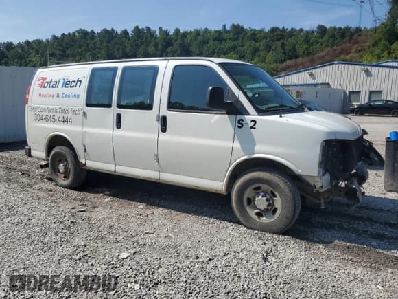 ✅ 2013 Chevrolet Express Cargo • VIN: 1GCWGFCG6D1159039 • Lot: 68157475. Listed on Copart with 253,376 mi. Free auction sales archive from the USA and detailed vehicle history report at DreamBid. Image 4.