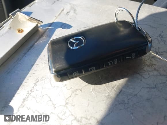 ✅ 2024 Mazda CX-5 S Carbon Edition • VIN: JM3KFBCL0R0405370 • Lot: 43540391. Wystawiony na IAAI z przebiegiem 46 824 mil. Bezpłatny archiwum sprzedaży aukcyjnych z USA i szczegółowy raport historii pojazdu na DreamBid. Zdjęcie 11.