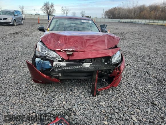 ✅ 2019 Nissan Altima SR • VIN: 1N4BL4CW1KC212176 • Lot: 92652625. Wystawiony na Copart z przebiegiem 80 052 mil. Bezpłatny archiwum sprzedaży aukcyjnych z USA i szczegółowy raport historii pojazdu na DreamBid. Zdjęcie 5.