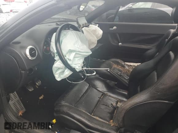 ✅ 2001 Audi TT • VIN: TRUUT28N511003353 • Lot: 59497445. Wystawiony na Copart z przebiegiem Nie podano. Bezpłatny archiwum sprzedaży aukcyjnych z USA i szczegółowy raport historii pojazdu na DreamBid. Zdjęcie 7.