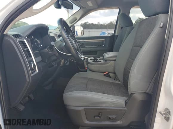 ✅ 2017 Ram 1500 Big Horn • VIN: 1C6RR7LM4HS605005 • Лот: 81850705. Опубликован ранее на Copart с пробегом 117 091 миль. Бесплатный доступ к архиву аукционных продаж из США и подробный отчёт об истории автомобиля на DreamBid. Изображение 7.