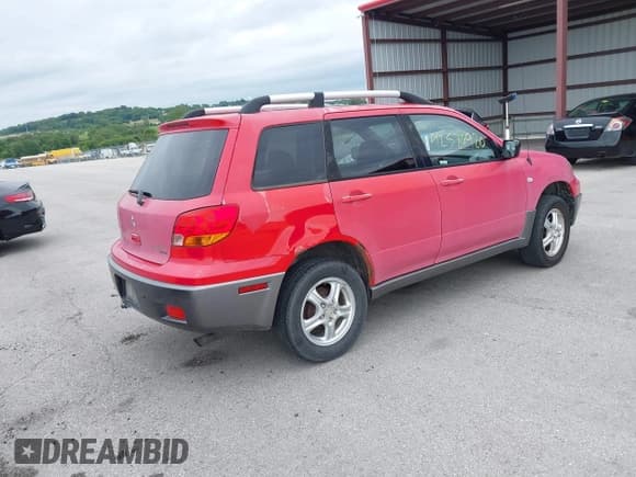 ✅ 2004 Mitsubishi Outlander LS • VIN: JA4LZ31F14U060725 • Lot: 42586920. Wystawiony na IAAI z przebiegiem 179 553 mil. Bezpłatny archiwum sprzedaży aukcyjnych z USA i szczegółowy raport historii pojazdu na DreamBid. Zdjęcie 4.