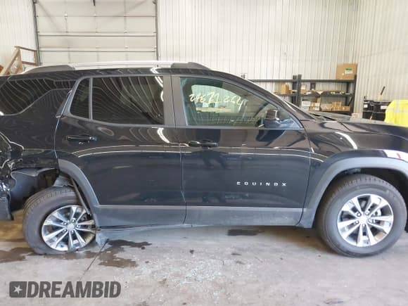 ✅ 2025 Chevrolet Equinox AWD LT • VIN: 3GNAXPEG8SL240506 • Lot: 42611264. Wystawiony na IAAI z przebiegiem 5 746 mil. Bezpłatny archiwum sprzedaży aukcyjnych z USA i szczegółowy raport historii pojazdu na DreamBid. Zdjęcie 14.