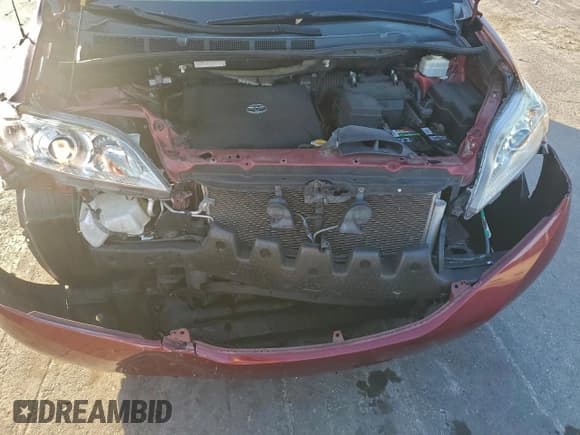 ✅ 2012 Toyota Sienna LE • VIN: 5TDKK3DC2CS193746 • Lot: 95155755. Wystawiony na Copart z przebiegiem 178 176 mil. Bezpłatny archiwum sprzedaży aukcyjnych z USA i szczegółowy raport historii pojazdu na DreamBid. Zdjęcie 12.