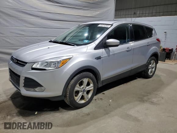 ✅ 2016 Ford Escape SE • VIN: 1FMCU9G92GUC32074 • Lot: 91814395. Listed on Copart with 136,657 mi. Free auction sales archive from the USA and detailed vehicle history report at DreamBid. Image 1.