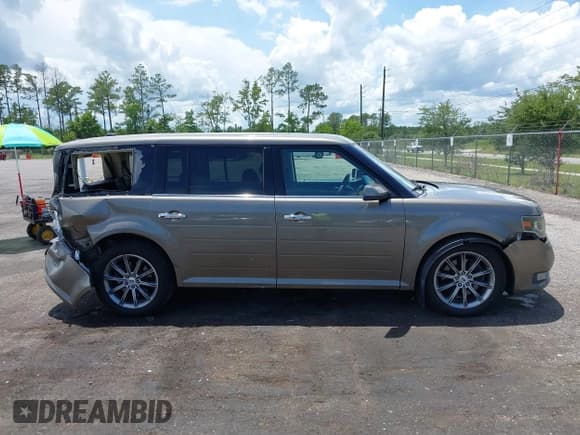 ✅ 2013 Ford Flex Limited • VIN: 2FMGK5D86DBD02365 • Lot: 42617947. Wystawiony na IAAI z przebiegiem 199 802 mil. Bezpłatny archiwum sprzedaży aukcyjnych z USA i szczegółowy raport historii pojazdu na DreamBid. Zdjęcie 13.