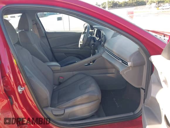 2021 Hyundai Elantra SE с VIN KMHLL4AGXMU134998, выставлен на аукционе IAAI как лот 43416891 с пробегом 84 982 миль миль и . История ставок и продаж доступна на DreamBid. Изображение 5.