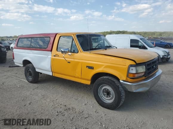 ✅ 1996 Ford F-250 • VIN: 1FDHF25HXTEA73018 • Lot: 81715445. Listed on Copart with 269,178 mi. Free auction sales archive from the USA and detailed vehicle history report at DreamBid. Image 4.
