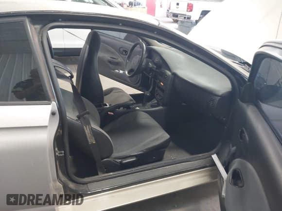 ✅ 2001 Saturn SC • VIN: 1G8ZP12841Z300417 • Лот: 42731965. Опубликован ранее на IAAI с пробегом 151 041 миль. Бесплатный доступ к архиву аукционных продаж из США и подробный отчёт об истории автомобиля на DreamBid. Изображение 5.