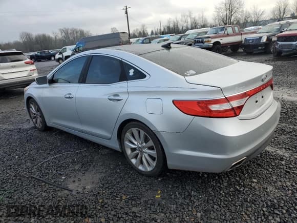 ✅ 2016 Hyundai Azera Limited • VIN: KMHFH4JG2GA569745 • Лот: 84423754. Опубликован ранее на Copart с пробегом 54 580 миль. Бесплатный доступ к архиву аукционных продаж из США и подробный отчёт об истории автомобиля на DreamBid. Изображение 2.