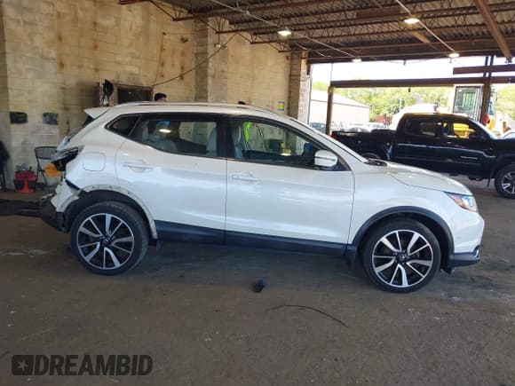 ✅ 2019 Nissan Rogue S • VIN: JN1BJ1CR6KW340777 • Lot: 42286157. Listed on IAAI with 95,463 mi. Free auction sales archive from the USA and detailed vehicle history report at DreamBid. Image 14.